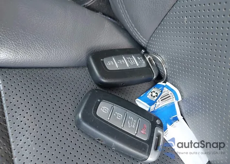 2013 Hyundai Sonata Hybrid Limited z USA, uszkodzony, nr VIN KMHEC4A40DA050687